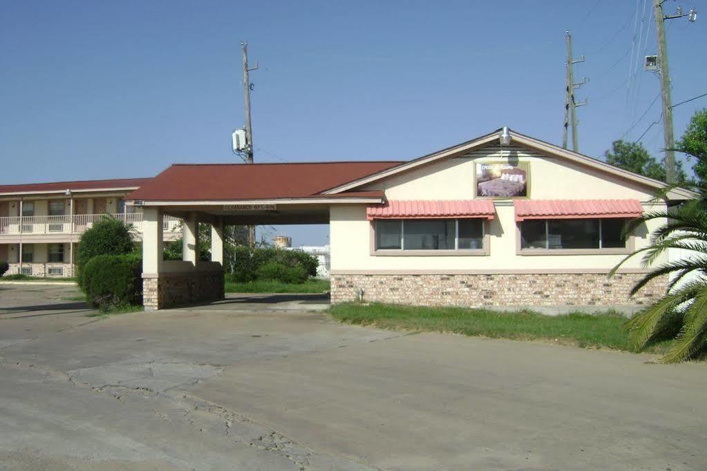 Countryside Inn Sealy Exterior photo