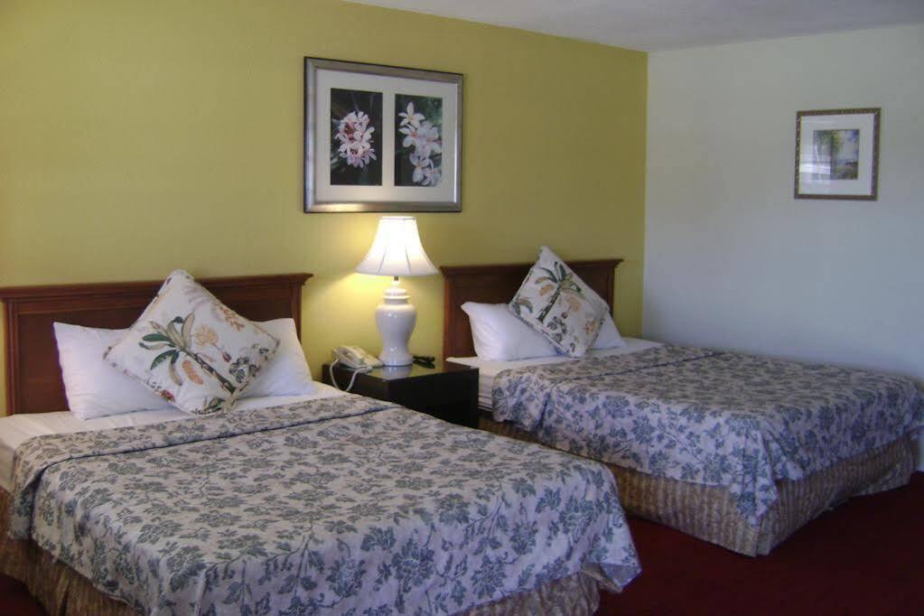 Countryside Inn Sealy Exterior photo